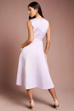 Robe Midi en Satin Structuré à Col V avec Ceinture