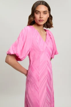 KarenMillen Robe Midi Fluide À Manches Courtes Avec Détail De Tissu À Rayures<Femme Robes Demoiselles D'Honneur|Robes Mi-Longues