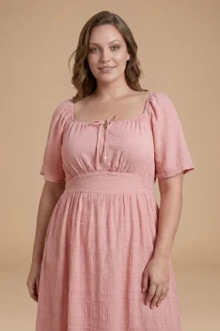 Robe Midi Froncée À La Poitrine Avec Manches Volantées Grande Taille