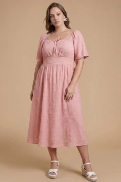 Robe Midi Froncée À La Poitrine Avec Manches Volantées Grande Taille