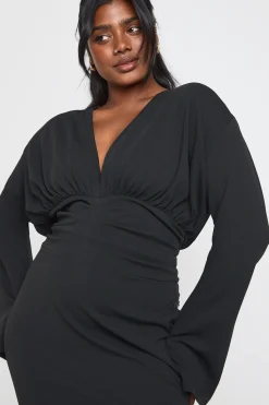 boohoo Robe Midi Grande Taille à Décolleté Plongeant Asymétrique<Femme Robes Moulantes|Robes À Manches Longues