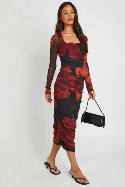 Robe Midi Grande Taille À Encolure Carrée Froncée En Mesh Fleuri