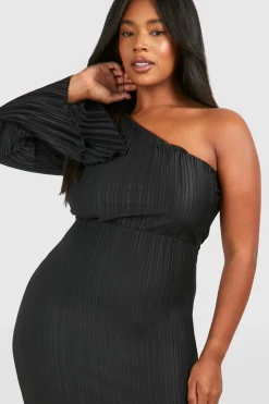 boohoo Robe Midi Grande Taille en Plissé, Détail de Manche Cape<Femme Robes Mi-Longues|Robes Moulantes