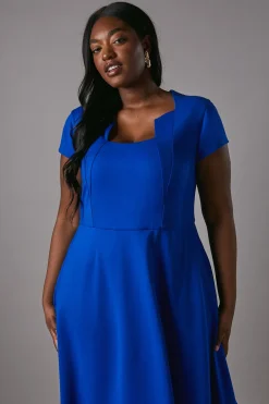 Robe Midi Grande Taille Ponte à Encolure Carrée