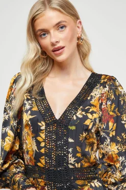 Robe Midi Imprimée avec Détails de Dentelle et Ourlet Asymétrique