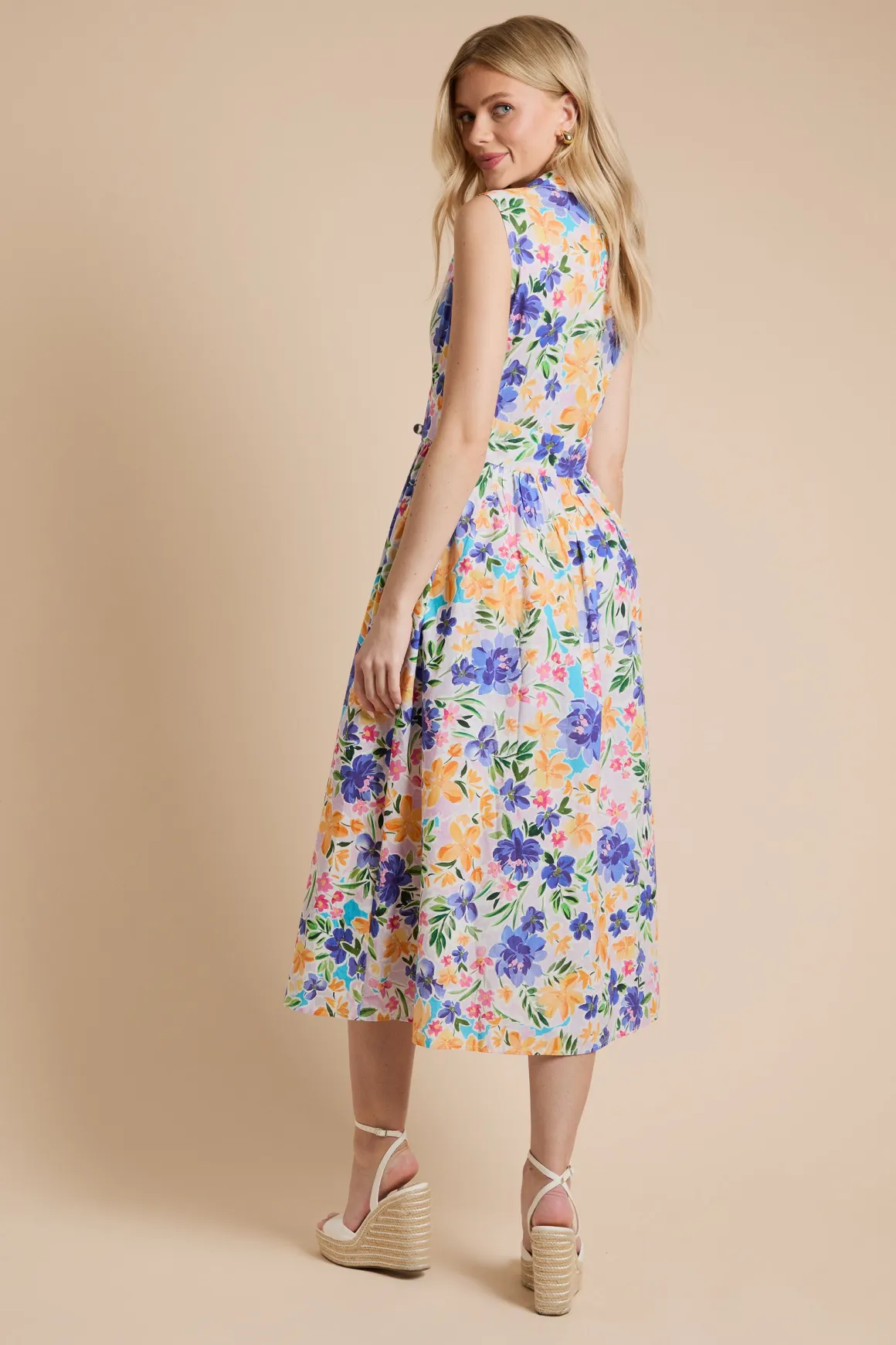 Robe Midi Imprimée Florale Boutonnée Avec Col