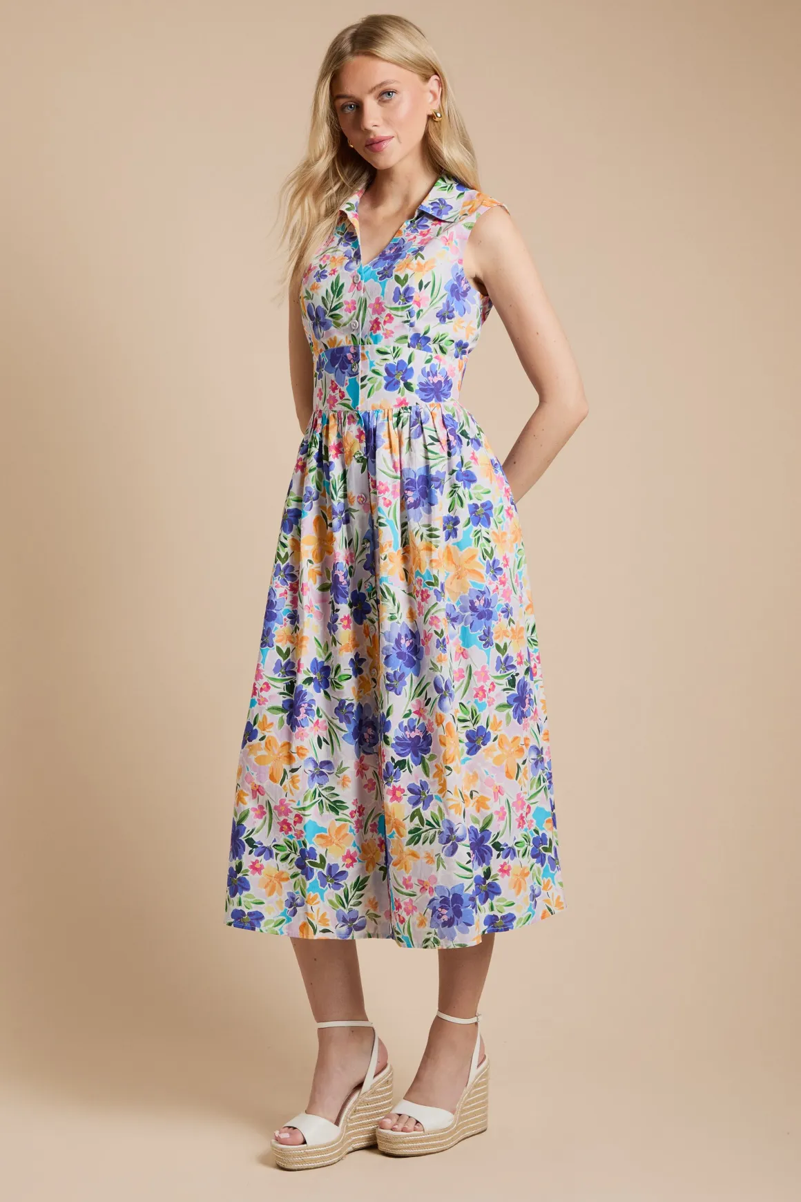 Robe Midi Imprimée Florale Boutonnée Avec Col