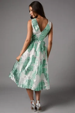 Robe Midi Jacquard Sans Manches Ajustée et Évasée