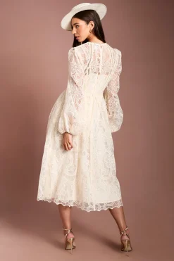 Robe Midi Lisa En Organza Brodé Avec Manches Tan