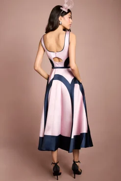 Robe Midi Lisa À Jupe Ample Avec Empiècements De Couleur Taupe