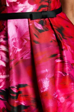 Robe Midi Lisa Tan À Col Licou Avec Grand Imprimé Floral Et Jupe Ample