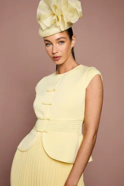 Robe Midi Lisa Tan À Corsage Bandage Jupe Plissée Et Détail Nœud