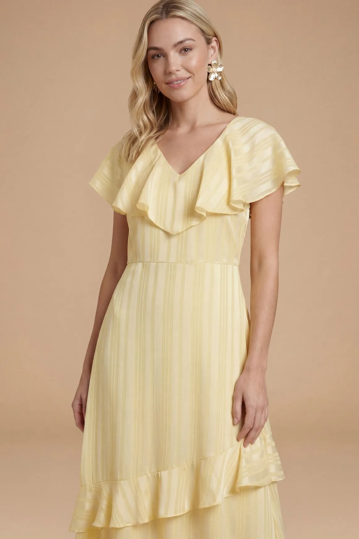 Robe Midi Luxe Dp À Volants Cape