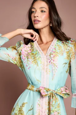 Robe Midi À Manches 3/4 Avec Imprimé Placé Et Finitions En Dentelle
