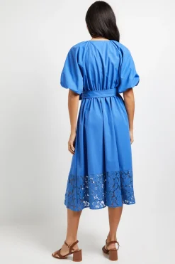 Robe Midi À Manches Bouffantes Avec Finitions En Dentelle