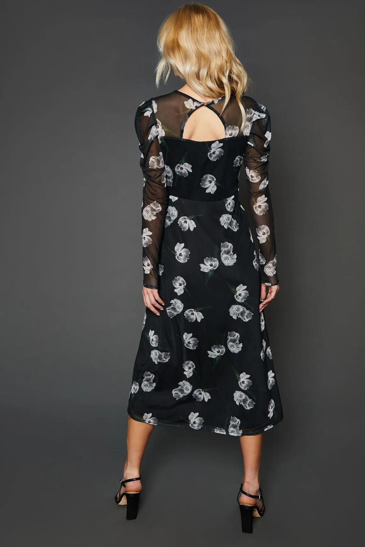 Robe Midi à Manches Bouffantes en Maille Florale Mono