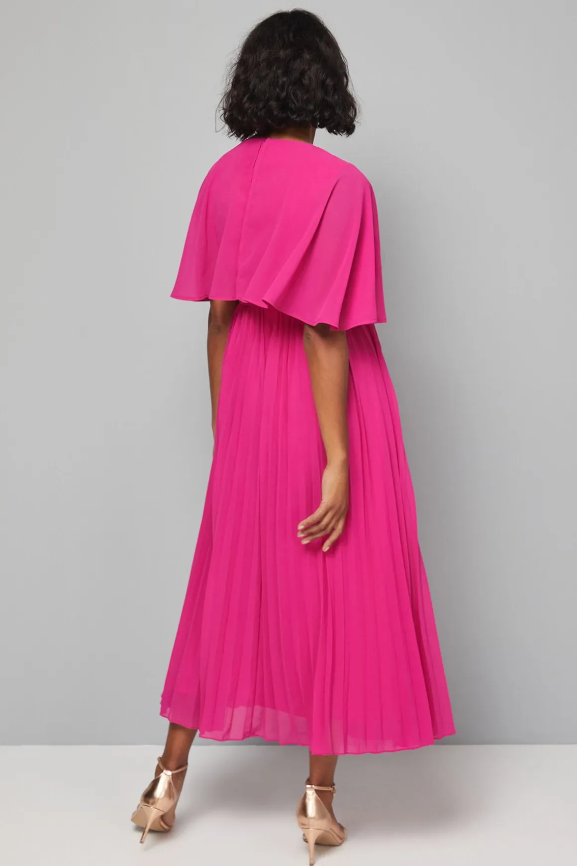 Robe Midi à Manches Cape Plissée