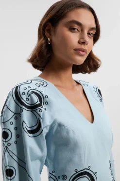 Robe Midi Manches Longues en Sergé Tissé avec Broderie Baroque