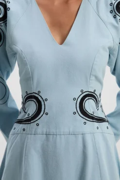 Robe Midi Manches Longues en Sergé Tissé avec Broderie Baroque