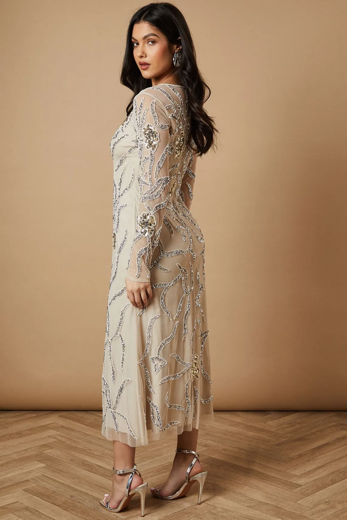 Robe Midi À Manches Longues Ornée À La Main