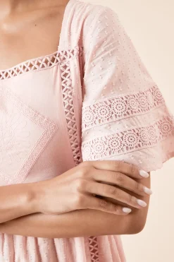 Dorothy Perkins Robe Midi à Manches Évasées avec Broderie Frontale<Femme Toutes Les Robes|Robes Mi-Longues