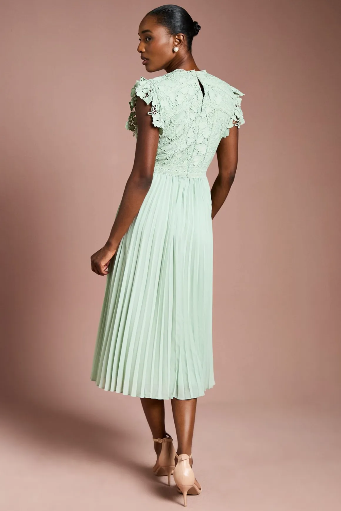 Robe Midi à Manches Volantées avec Haut en Dentelle et Jupe Plissée