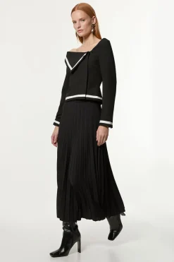 Robe Midi-maxi Ajustée Plissée À Encolure Asymétrique Et Blocs De Couleur En Tissu Stretch Compact