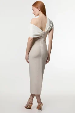 Robe Midi Moulante à Bandage avec Bretelle Asymétrique en Maille