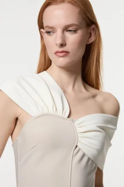 Robe Midi Moulante à Bandage avec Bretelle Asymétrique en Maille