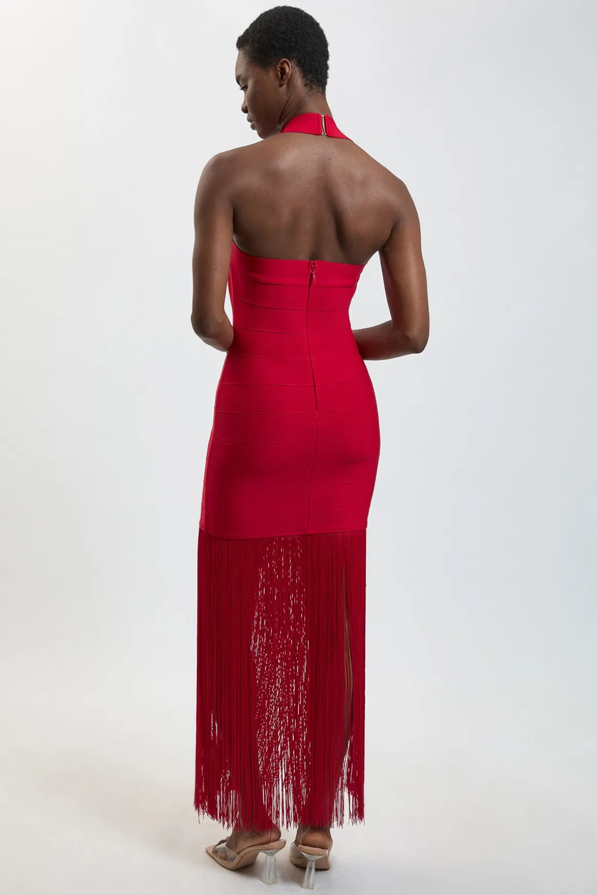 Robe Midi Moulante En Maille Bandage À Col Licou Avec Franges