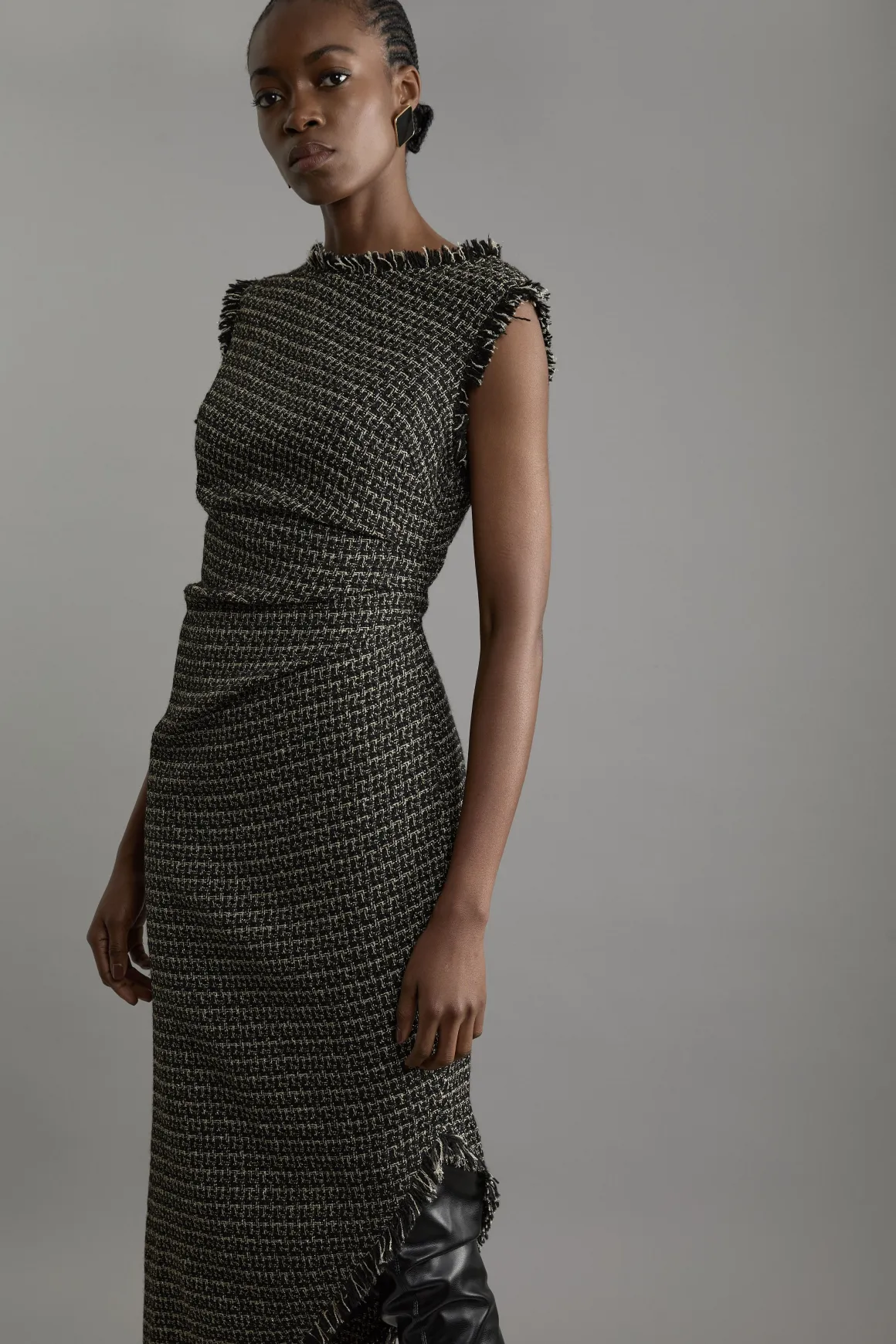 Robe midi métallisée en bouclé, ajustée et froncée