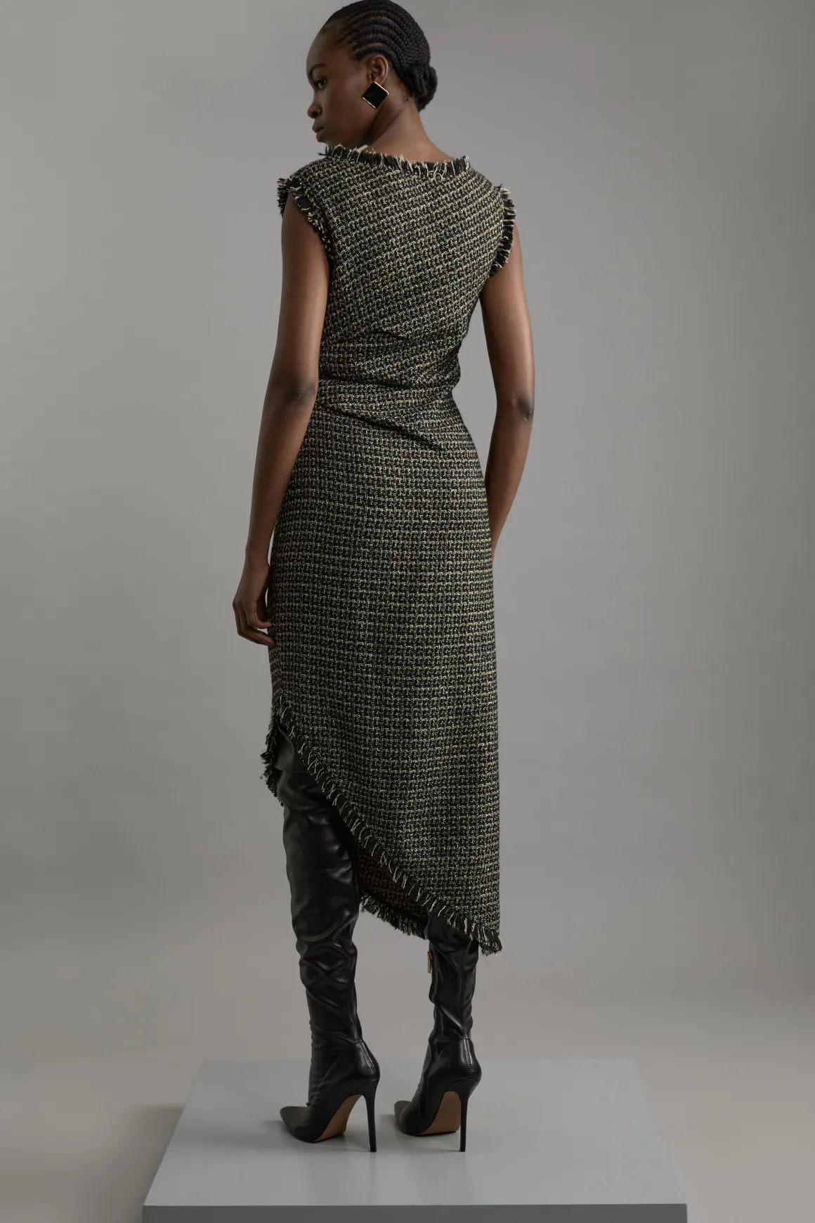 Robe midi métallisée en bouclé, ajustée et froncée