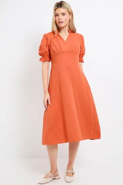 Robe Midi Orange Petite À Encolure En V Avec Manches Bouffantes Et Bordure En Dentelle