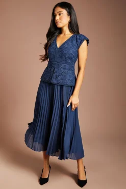 Robe Midi Petite Avec Col En V, Corsage En Dentelle Et Basque