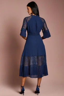 Robe Midi Petite avec Inserts en Dentelle