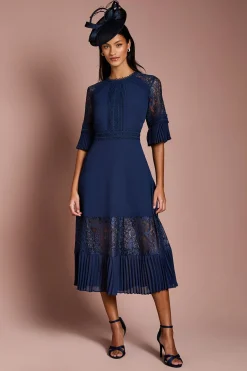 Robe Midi Petite avec Inserts en Dentelle