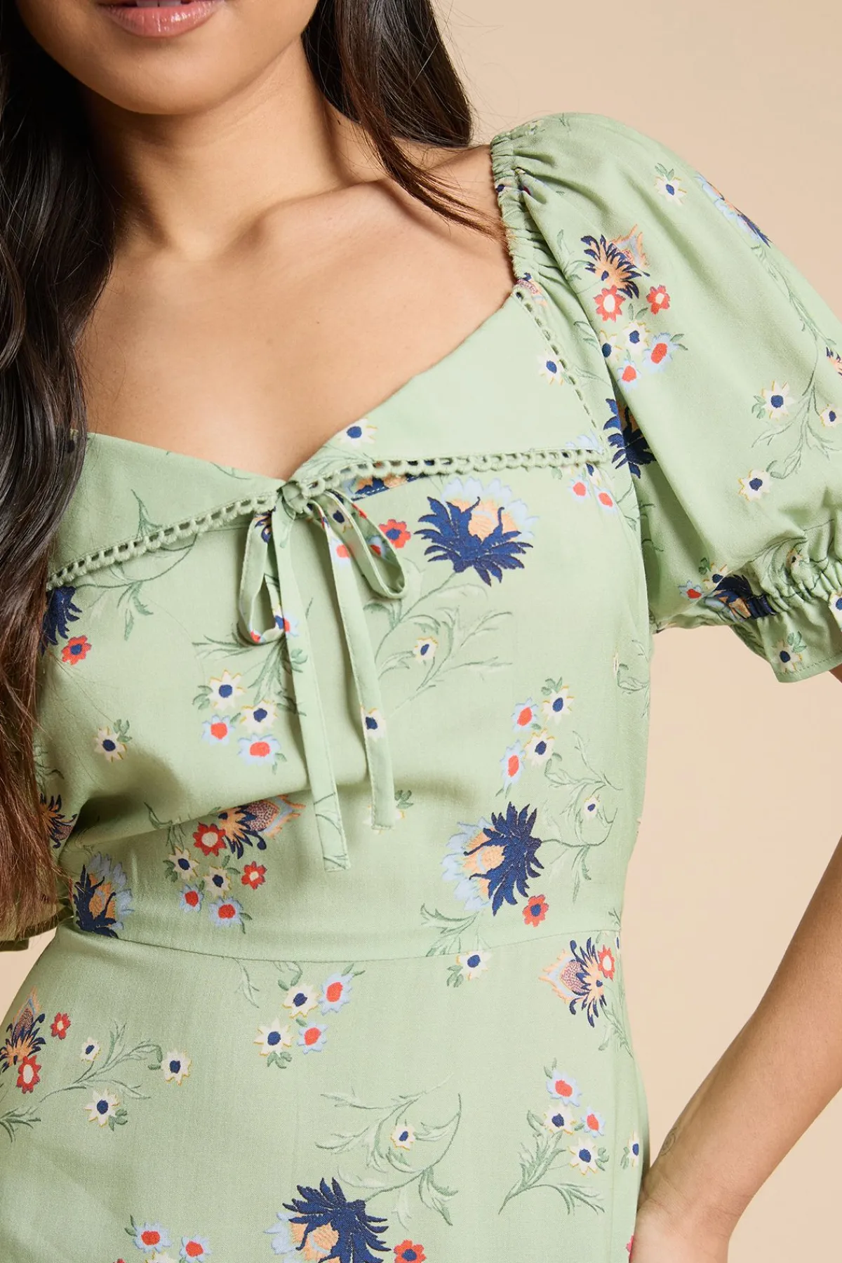 Dorothy Perkins Robe Midi Petite À Col Orné De Dentelle<Femme Toutes Les Robes|Robes Mi-Longues