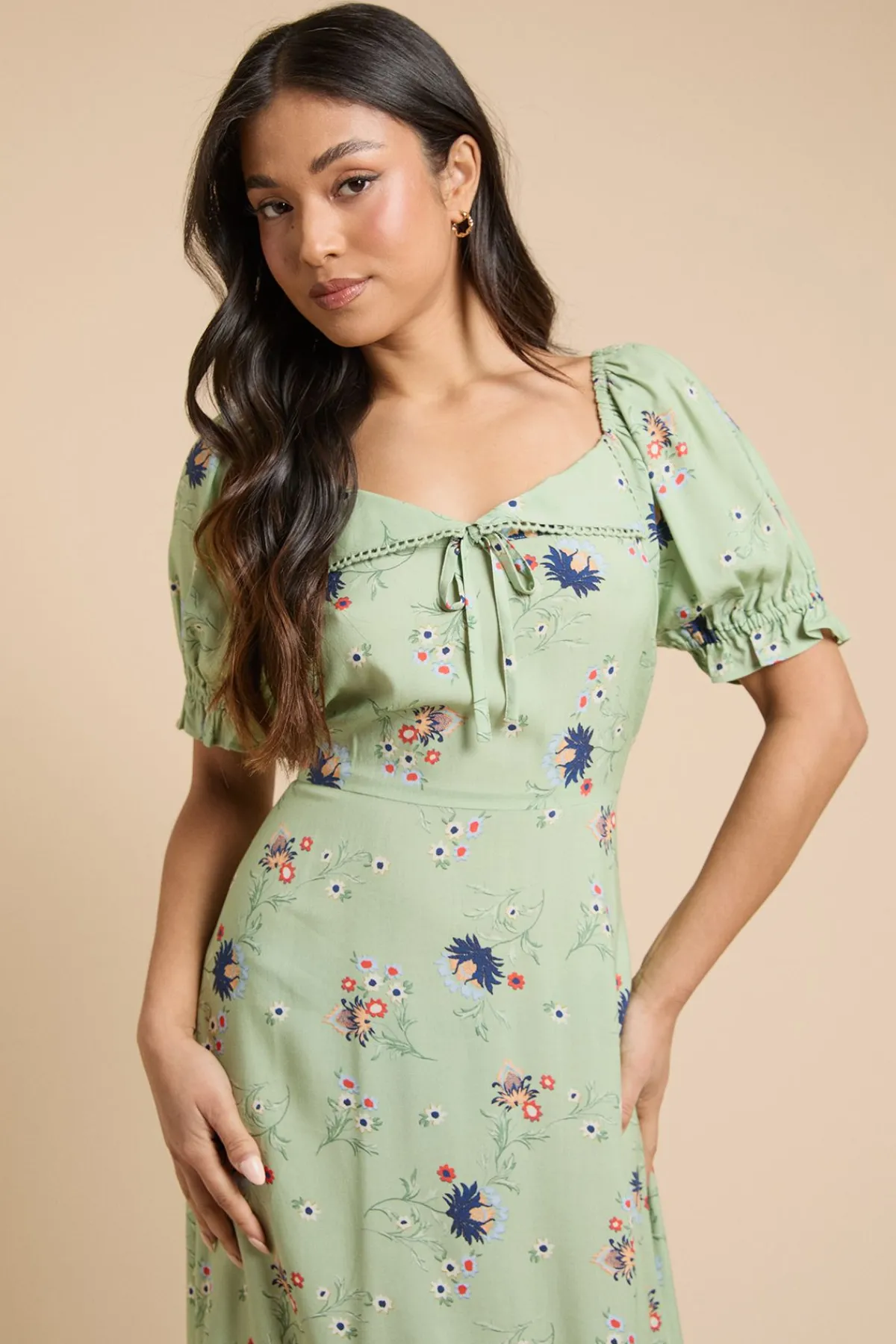 Dorothy Perkins Robe Midi Petite À Col Orné De Dentelle<Femme Toutes Les Robes|Robes Mi-Longues