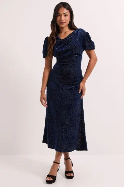 Robe Midi Petite DP Luxe à Col Bénitier et Manches Bouffantes