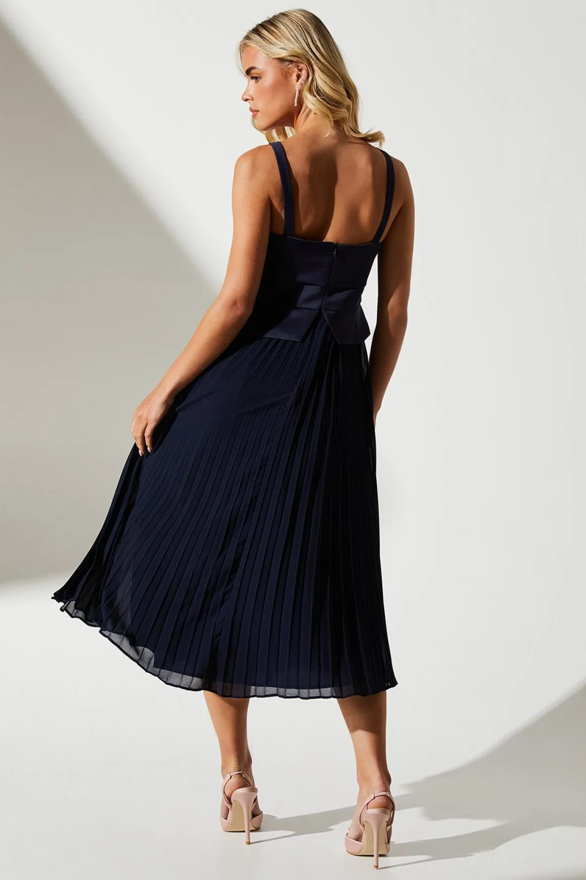 Robe Midi Petite à Encolure Carrée