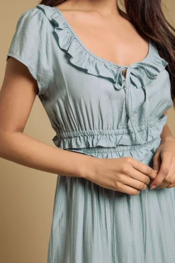 Robe Midi Petite À Encolure Ronde À Volants Et Taille Froncée