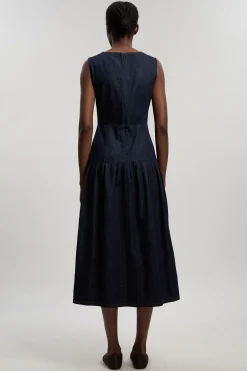 Robe Midi Petite En Denim À Taille Basse Et Jupe Ample