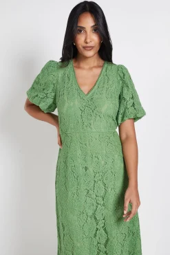 Wallis Robe Midi Petite En Dentelle Avec Ourlet Asymétrique<Femme Toutes Les Robes|Robes Mi-Longues
