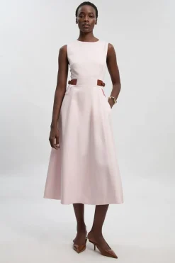 Robe Midi Petite en Lin Ajusté avec Détail de Patte à la Taille et Jupe Ample