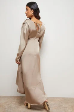 Robe Midi Petite en Satin à Manches Bouffantes Col V et Ourlet Asymétrique