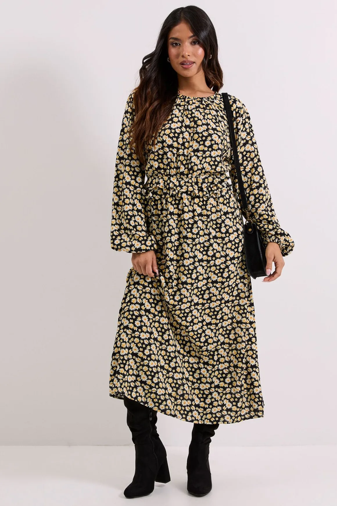 Robe Midi Petite à Imprimé Marguerites Noires avec Taille Froncée et Manches Bouffantes