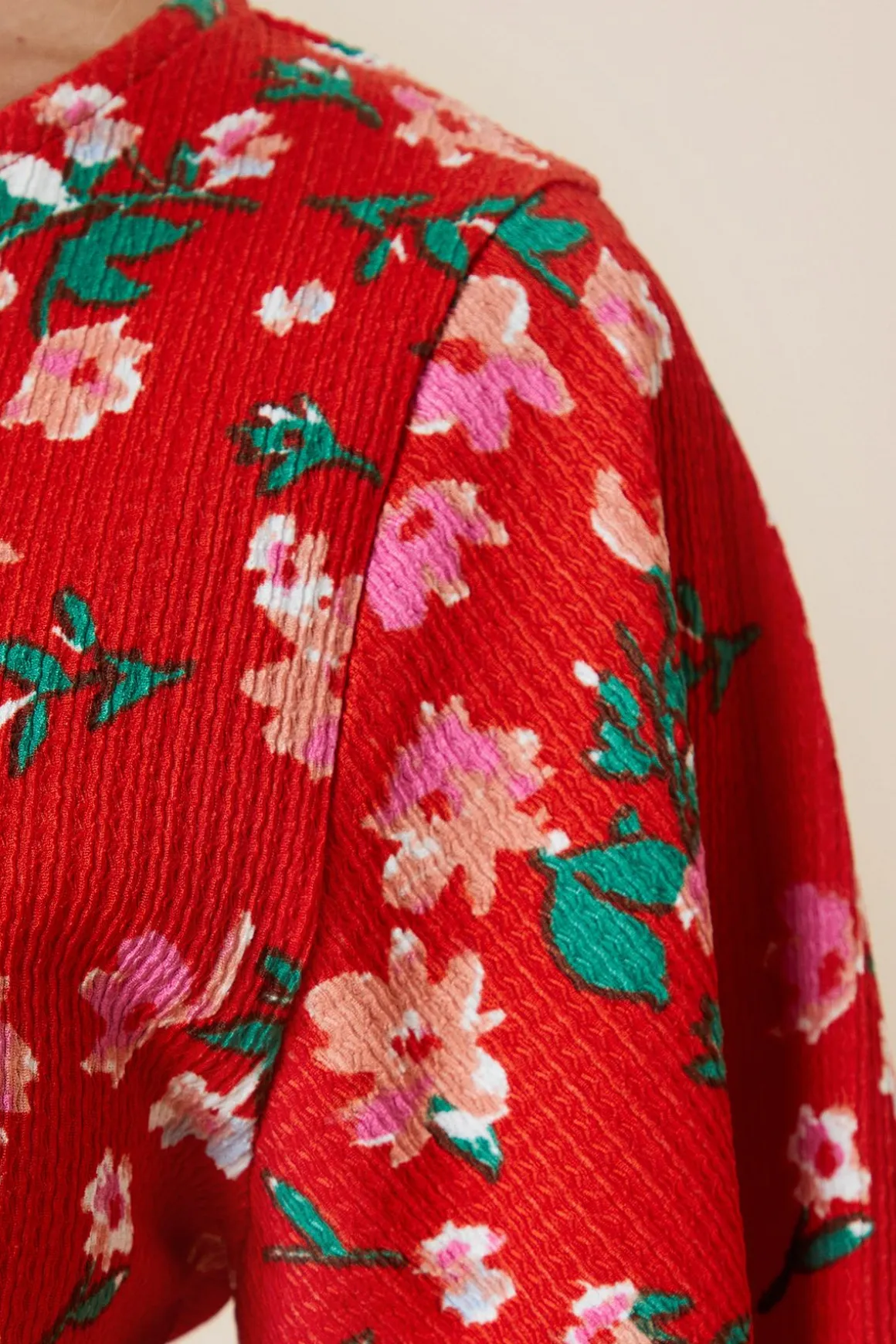 Robe Midi Petite à Manches Angel et Imprimé Floral Rouge