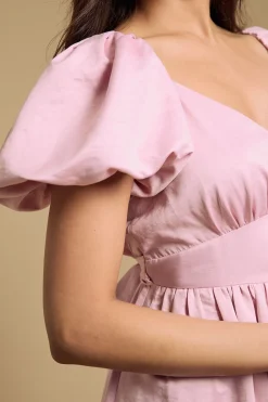 Robe Midi Petite À Manches Bouffantes Et Ceinture Marquée