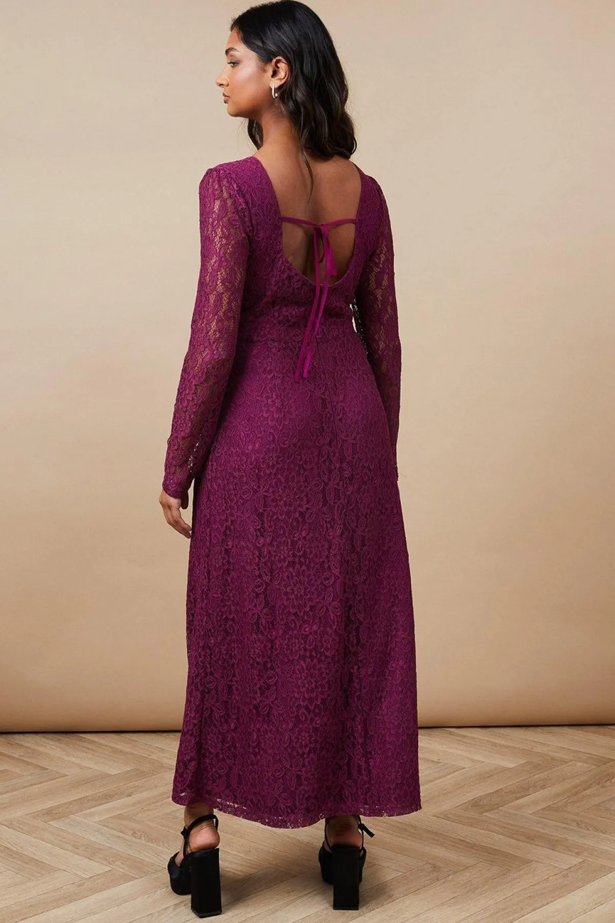 Oasis Robe Midi Petite Occasion en Dentelle avec Dos Ajouré<Femme Robes Mi-Longues|Satin Et Dentelle