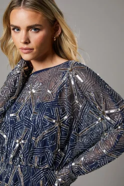 Robe Midi Petite à Ornements Brodés Main avec Dos en V